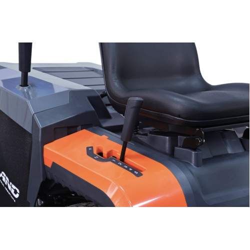 Газонокосилка с сиденьем Eland LT-4384P