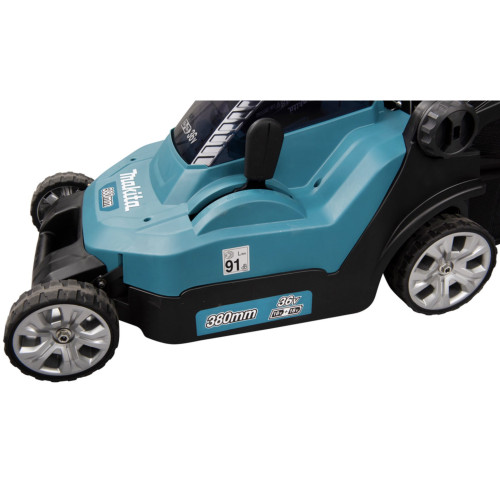 Газонокосилка аккумуляторная Makita DLM 382 CM2